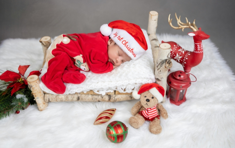 20 Baby Names Inspired by the Holiday Season